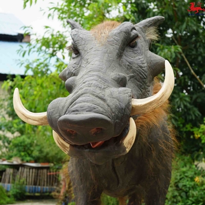 生きているとどろく音のカスタマイズされた現実的なアニマトロニクス動物イノシシ モデル