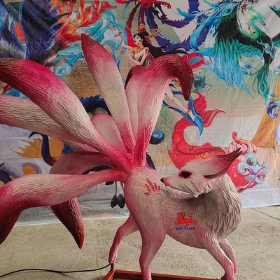 電子手作りされた現実的な創造物の中国の神話動物9後につかれたFox