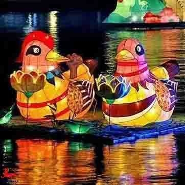 良い価格 ハンドメイドの中国の祝祭のランタンの形のカスタマイズの中国の屋外のランタン オンライン